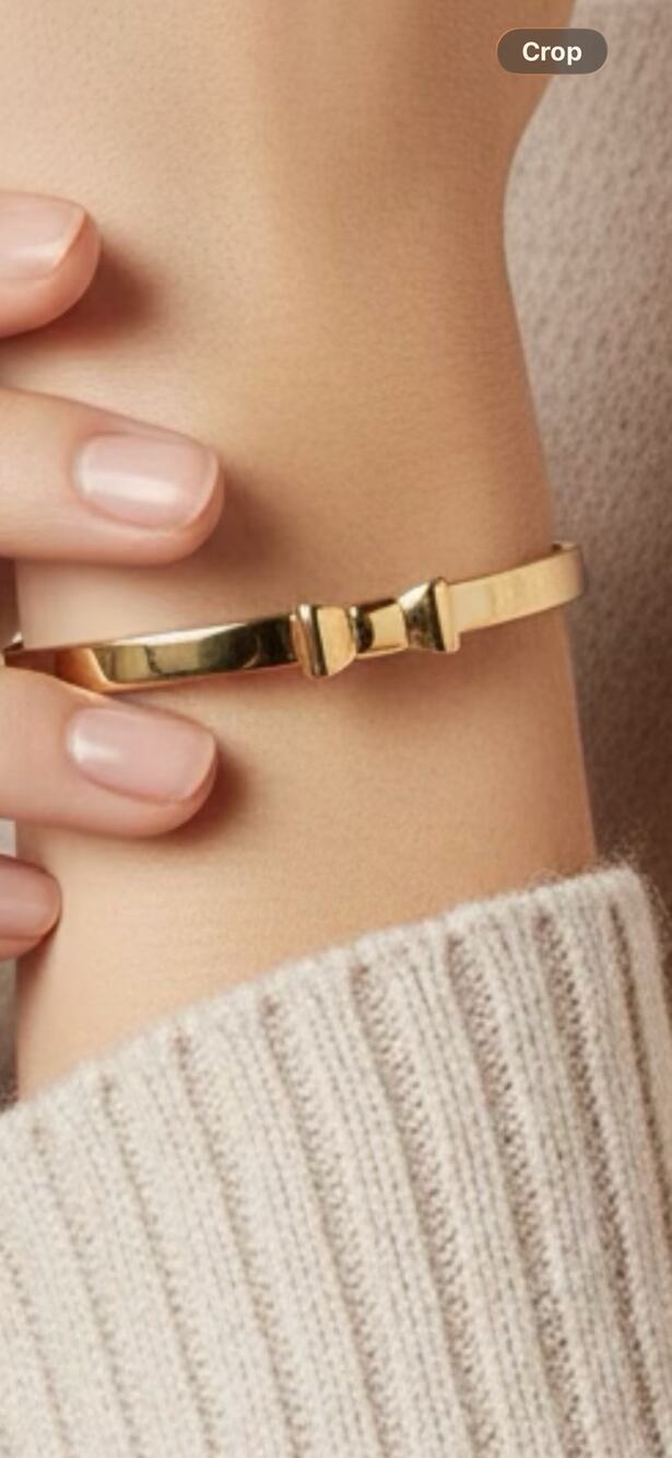 Kate Spade Gold Tone Bow Bangle Size 8